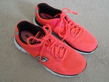 Skechers Skech-Knit Trainers