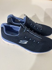 Skechers Summits slip-on