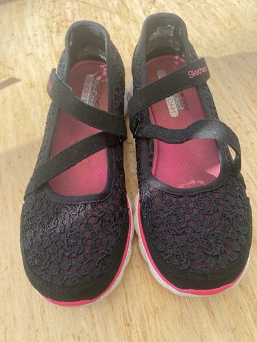 Sketchers black lace - lace&, pink